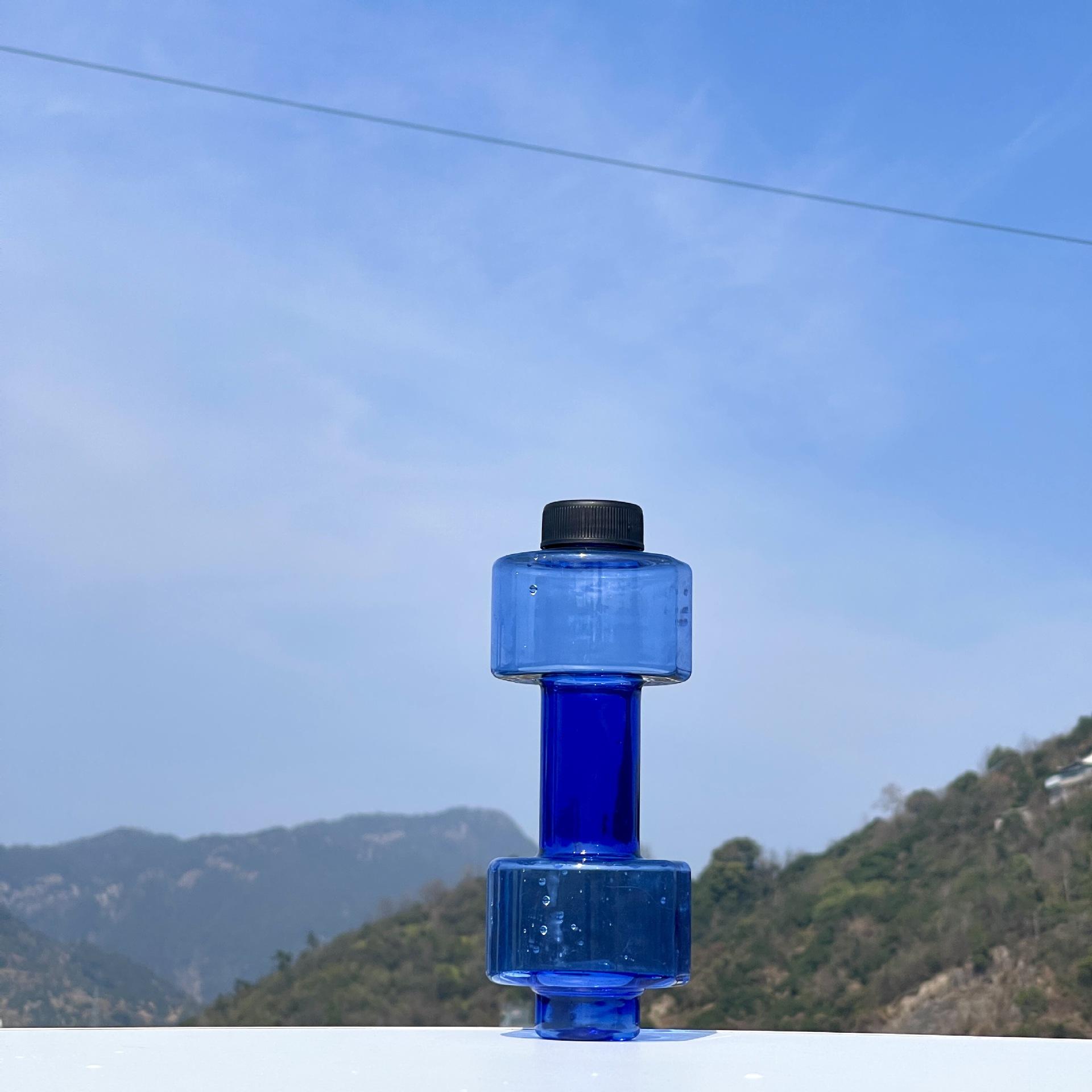 

Персонализированная чашка для гантелей, бутылка для воды для фитнеса, пластиковый стаканчик, герметичная спортивная бутылка 550 мл синий