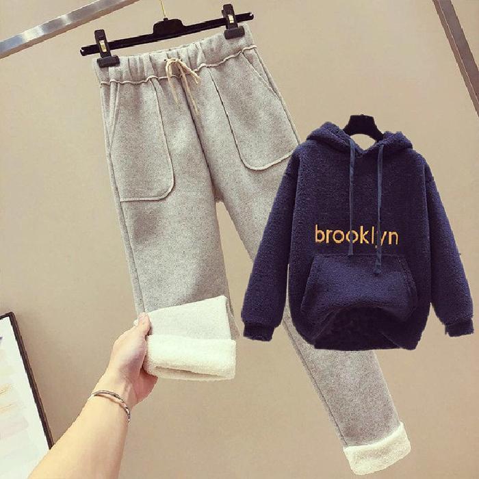 Women's Korean-Style Fleece-Lined Sweatshirt & Nine-Point Wool Pants Set