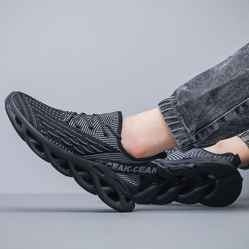 Fashion New Fashion Black Men's Running Shoes Big Size 50 Breathable Blade Shoes Trainers Men Lightweight Sports Shoes Zapatillas Hombre