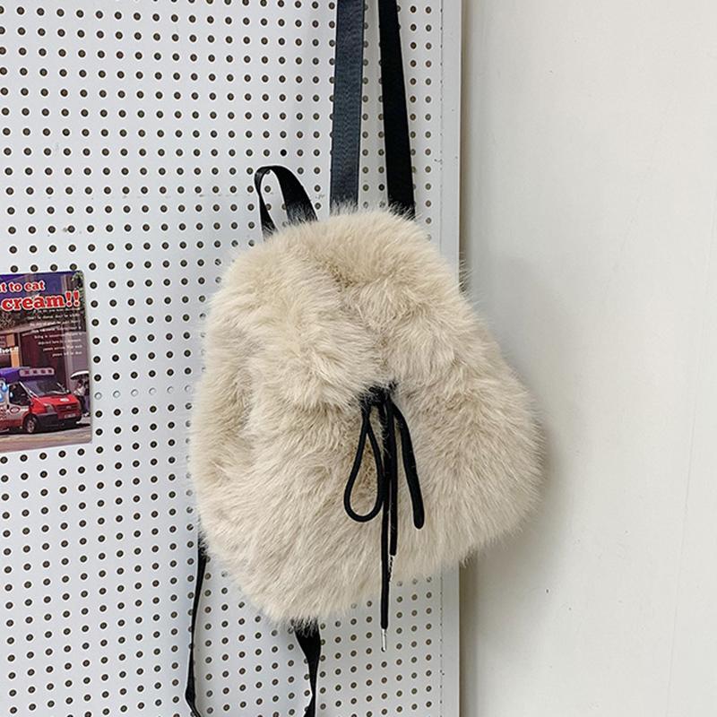 Winter Niedlich Plüsch Lässige Rucksäcke Mode Exquisit Große Kapazität Umhängetasche Einfach Trendy Tragbar Damenrucksack