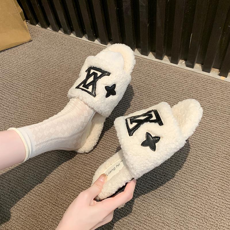 Fashion 2025 New Popular Women's Slippers Party Plush Summer New Best-Selling Furry Home Shoes Fur Flip Flops Female Slides Fur Shoes