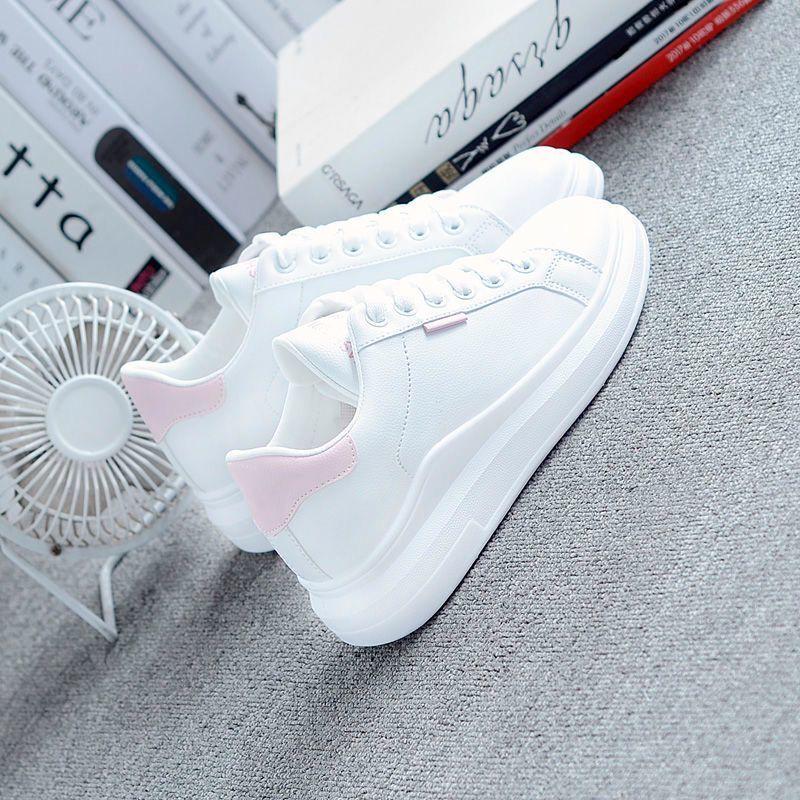 White Shoes, Women's Versatile Flat Bottomed Korean Version, Student Board Shoes, Leather Surface, Simple Sports and Leisure Shoes