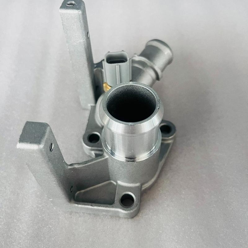 7M5G-8K556-AC Aluminum Engine Coolant Thermostat Housing For Ford Focus 2012- 1.6L Fiesta 1.6L 2011- C6051517Z 1531004