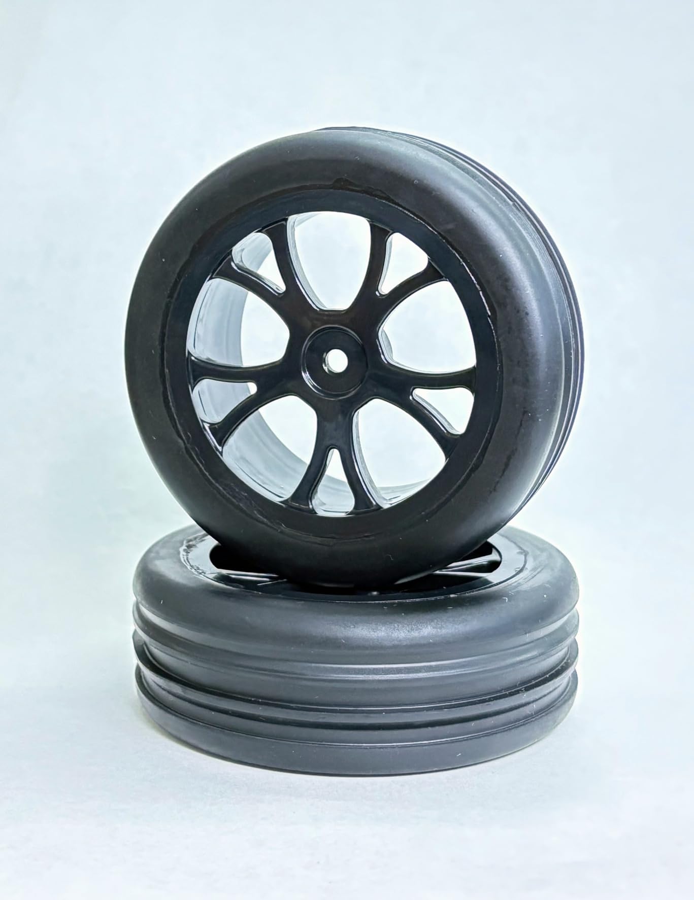 

Spread World OPTION RC Buggy Front Ribbed Tires Hex Set of 2 10446B No.1 1/10 Wheels, 2.2-inch & Pre-Mounted, Hub, (Black)