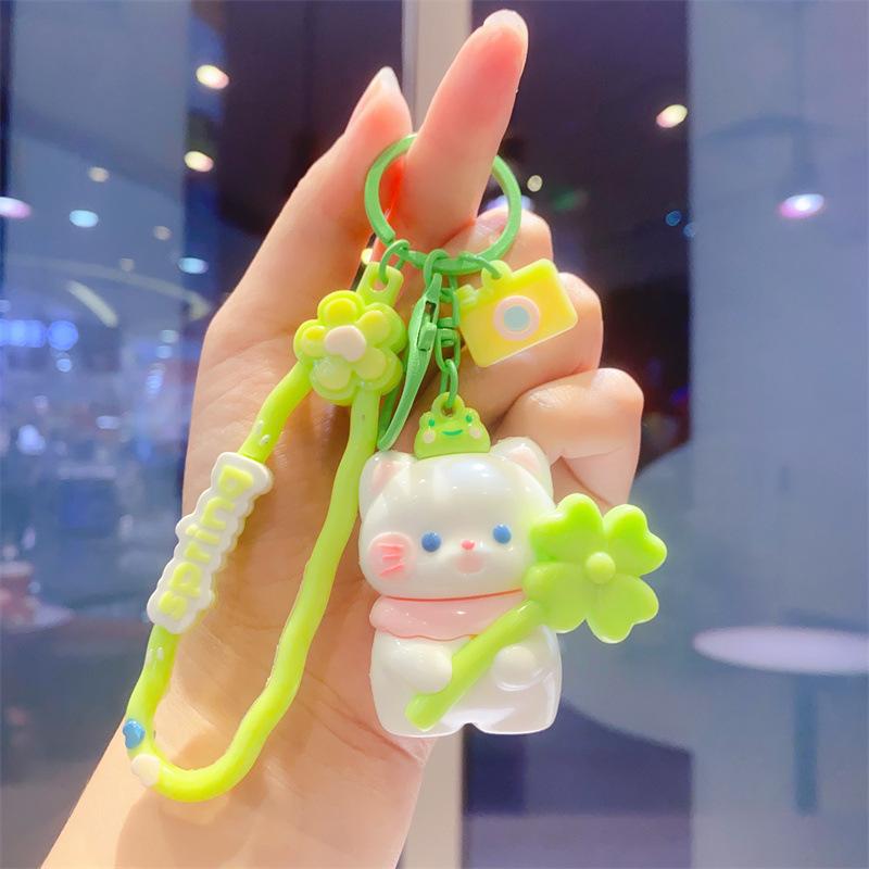 Soft Cute Spring Outing Bear Cute Glossy Resin Bear Keychain Car Pendant