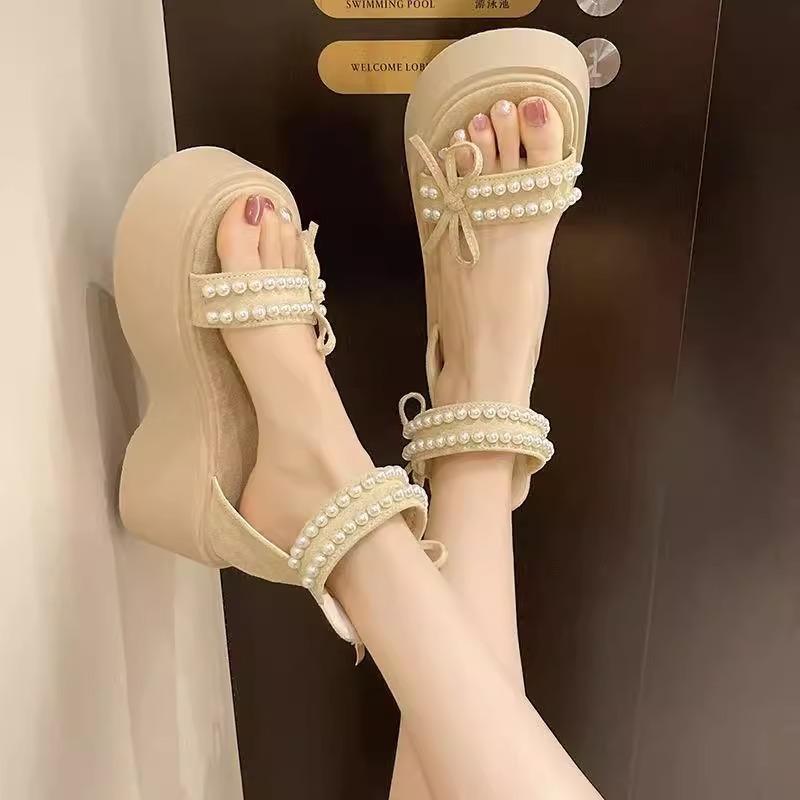 

New Water Diamond Sandals with Thick Heels and One-shoulder Shoes 40 бежевий