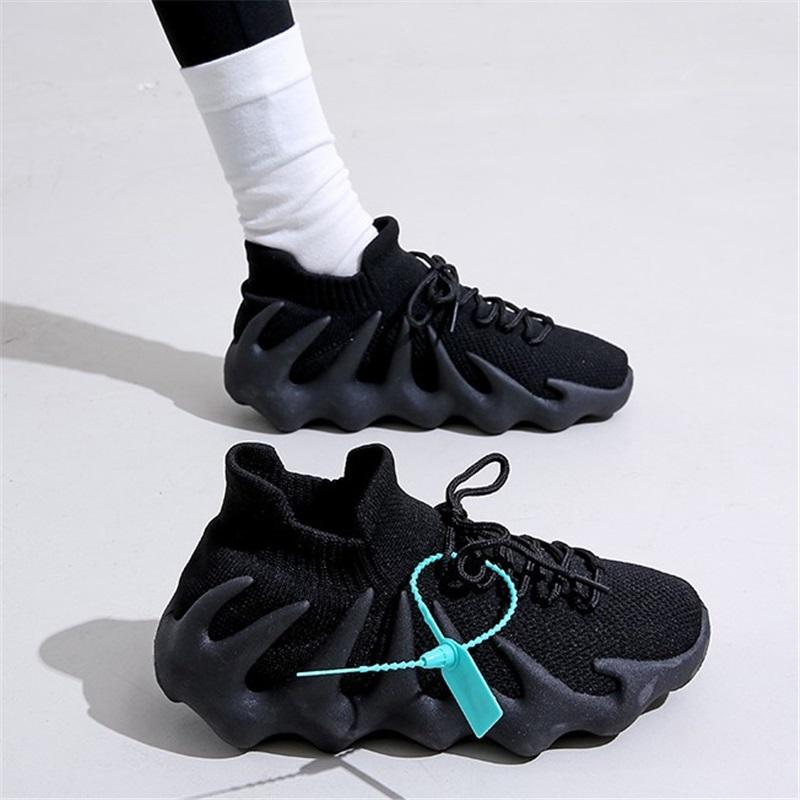 Lightweight Breathable Sports Sneakers For Men High Elasticity Running Shoes
