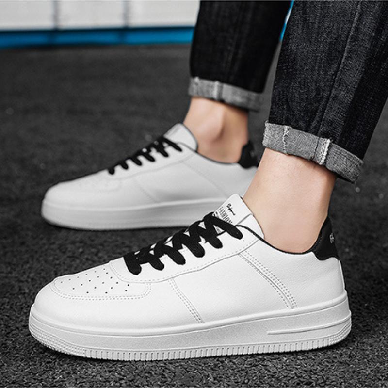 Fashion Men's Skateboard Shoes 2024 New White Thick Bottom Platform Soft Bottom Student Lace Anti Slip Comfort Casual Shoes Zapatillas