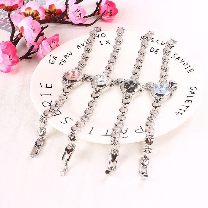 

Популярные женские часы в форме сердца с браслетом из нержавеющей стали, инкрустированным бриллиантами - Модный дизайн