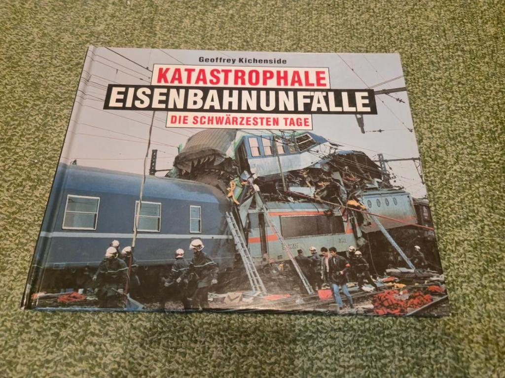 [USED] Rare book: World Railway Accidents Photo Collection, German edition, hardcover