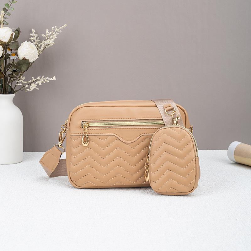 Ladies' Quilted Pattern Crossbody Bag, Casual Minimalist Single Shoulder Bag With Mini Hanging Money