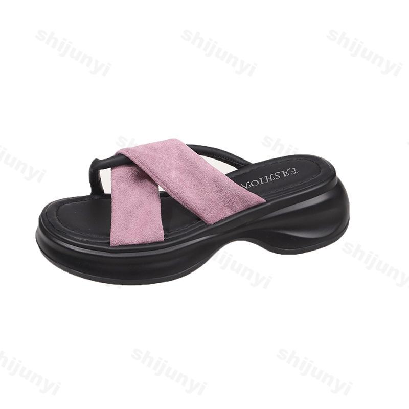 Fashion Beach Casual Slippers 2025 Summer New Fashion Women's Thick Bottom Korean Version Simple Versatile Comfortable Soft sole Sandals