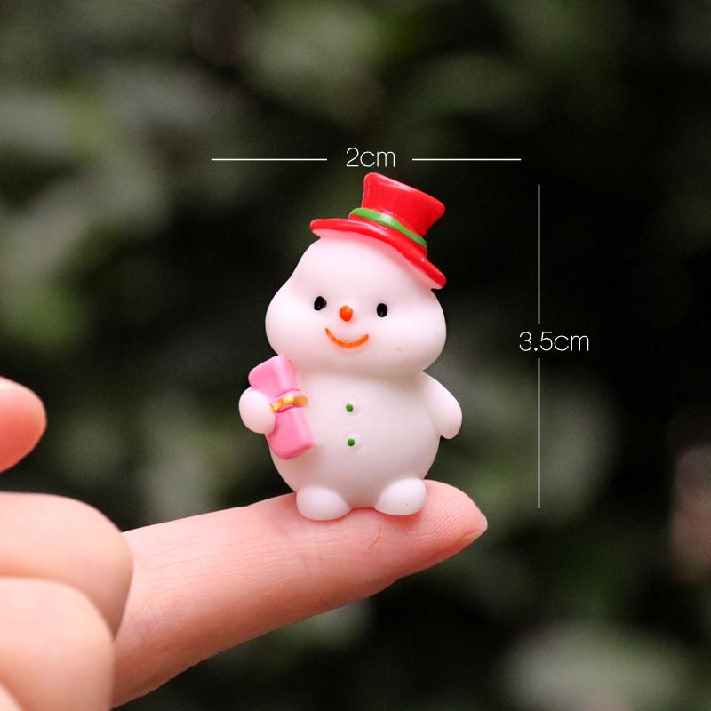 Handmade Mini Sleigh with Santa Claus Christmas Ornaments for Cake and Micro Landscape Decor