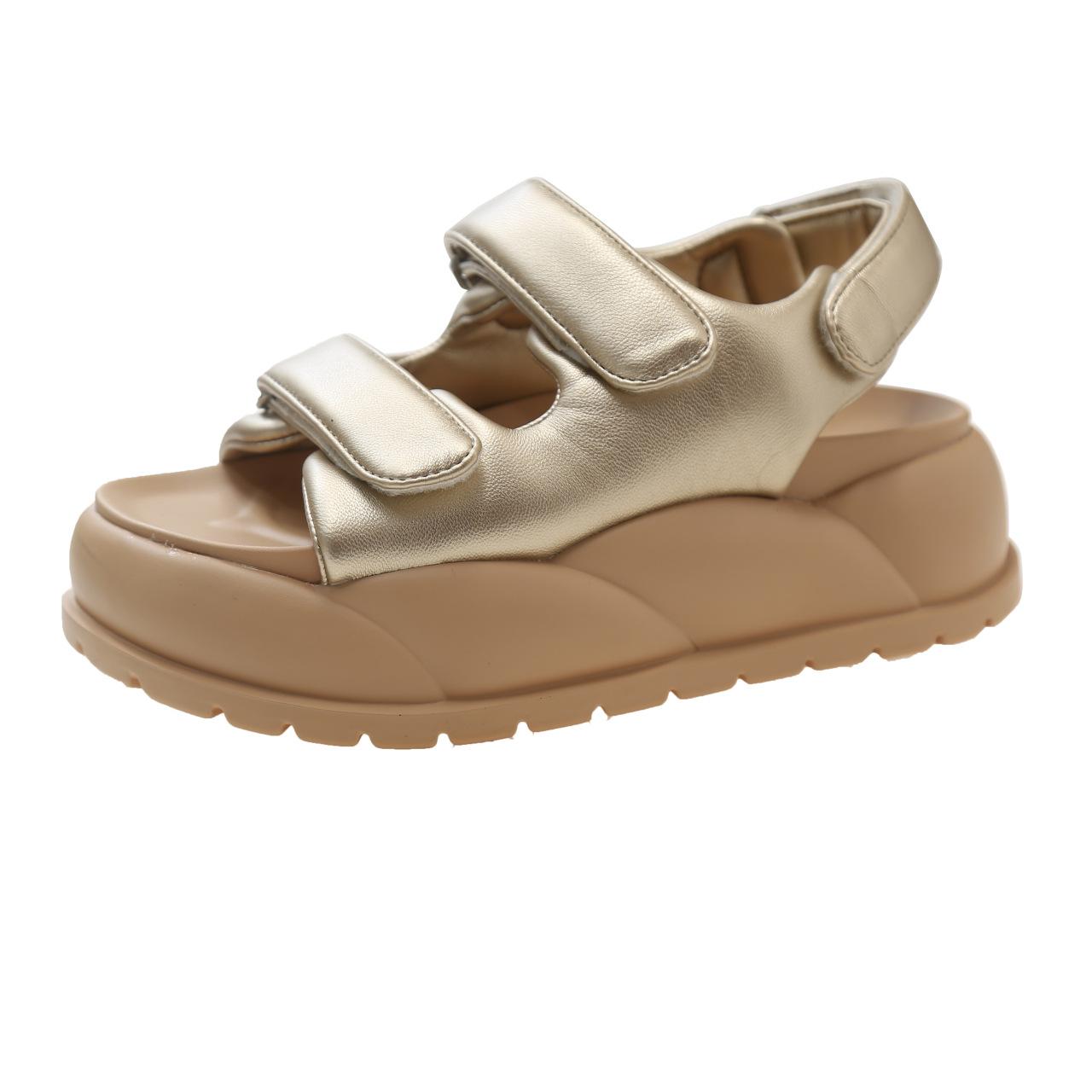 

Летний новый модный тренд. Удобные сандалии на толстой подошве. Пляжные сандалии на толстой подошве. Удобная женская обувь для отдыха. Размер 35-40. 35