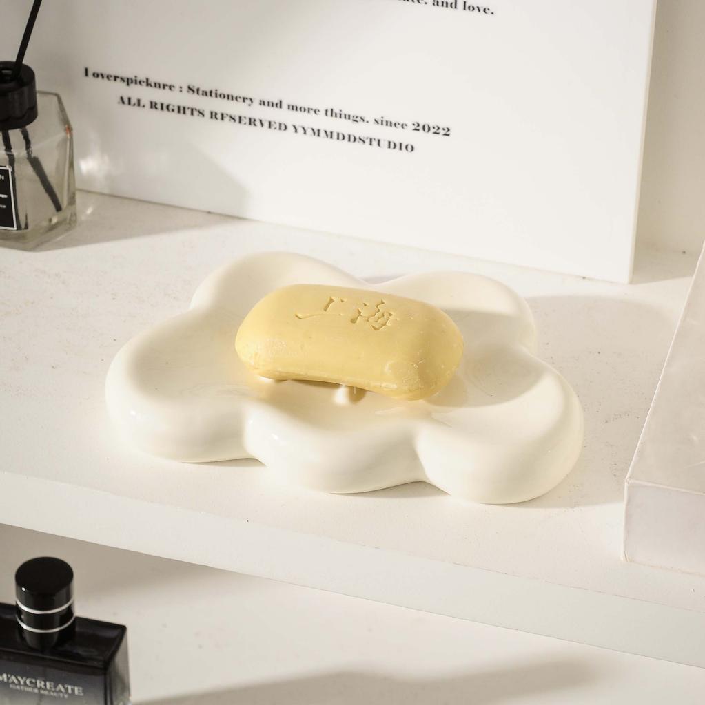 Ceramic Cloud Soap Dish Holder Drain Portable Home Bathroom el Soap Box Tray Bathroom Accessories Crafts Gift