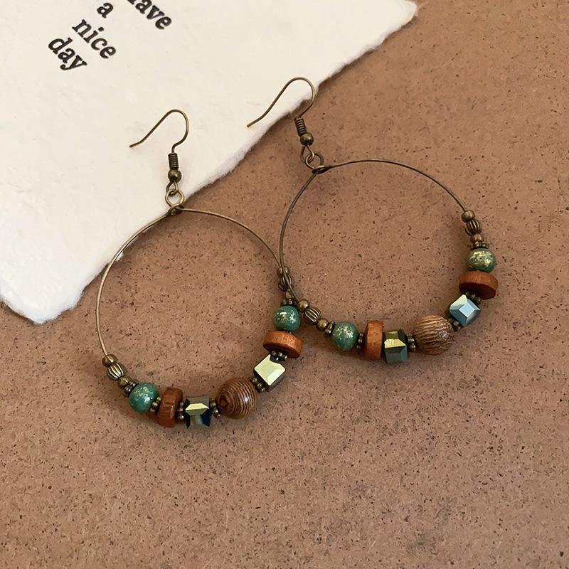 Módní náušnice pro ženy dámy