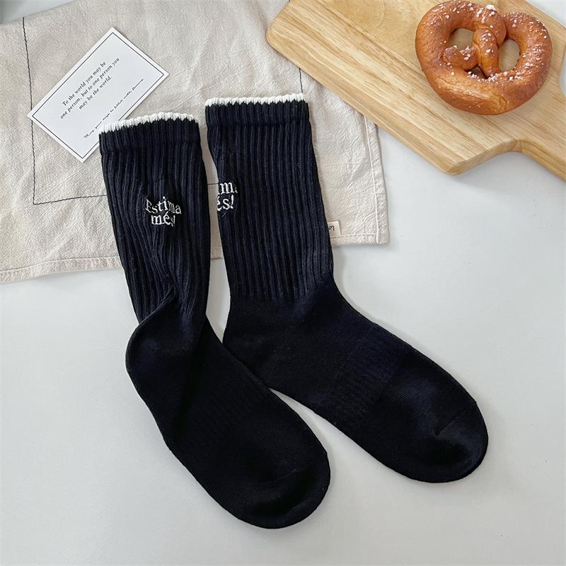 Female Spring and Autumn Tide Solid Color Movement in The Tube Pile Socks