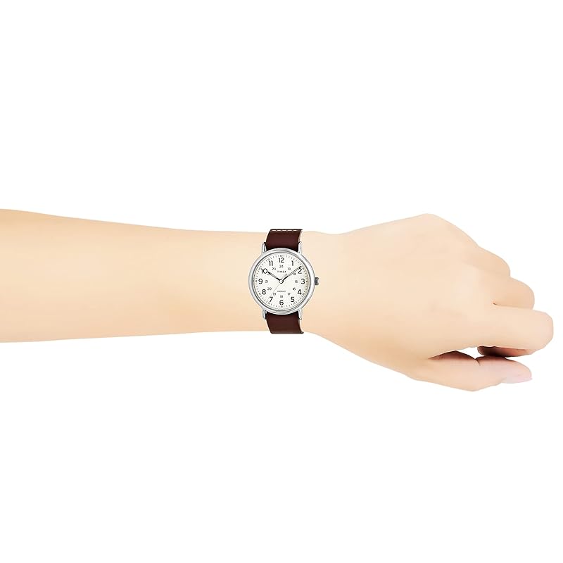 TIMEX Weekender Men's Quartz Watch with Brass and Calfskin Leather, T2P495 [Authentic]