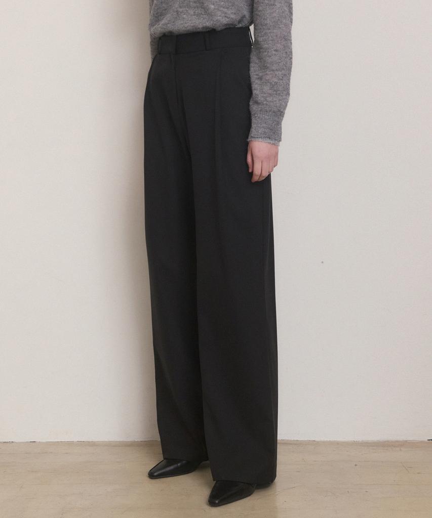 ADAUL Winter Pintuck Straight Fit Slacks - Black