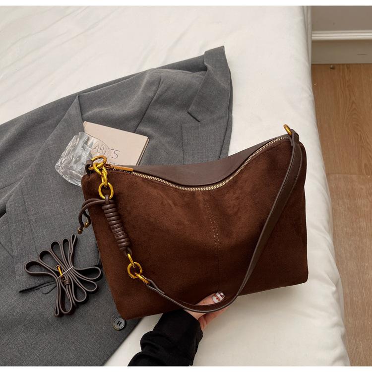 

Niche design large-capacity dumpling bag 2025 new trendy work commuter bag retro shoulder messenger bag women