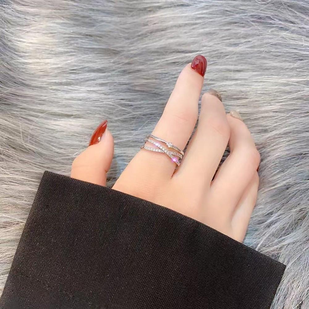 Luxury Crystal Finger Rings Elegant Plain Ring Exquisite Zircon Crossed Rings  Gifts