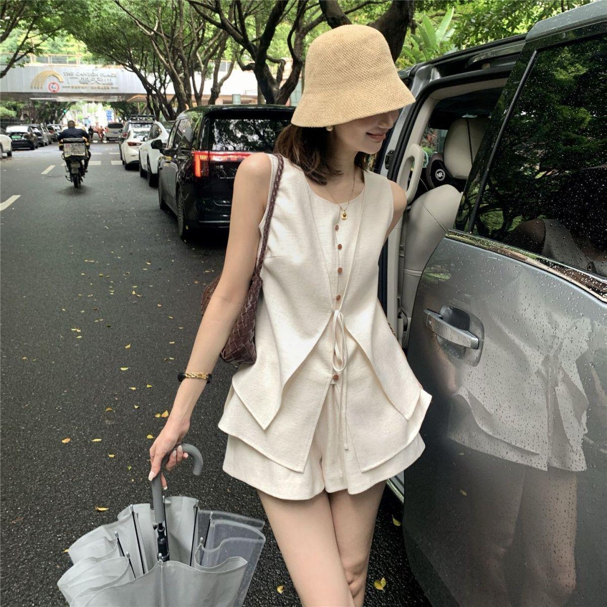 

2026 Summer Korean Style Elegant Fashion Slimming Two-Piece Set for Women XL (Recommended for 116-125 lbs)