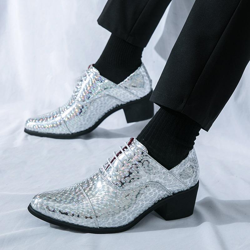 New Men Pointed Glitter Gold Silver Casual Patent Leather Shoes Male Oxfords Wedding Dress Formal Flats Footwear Zapatos Hombre