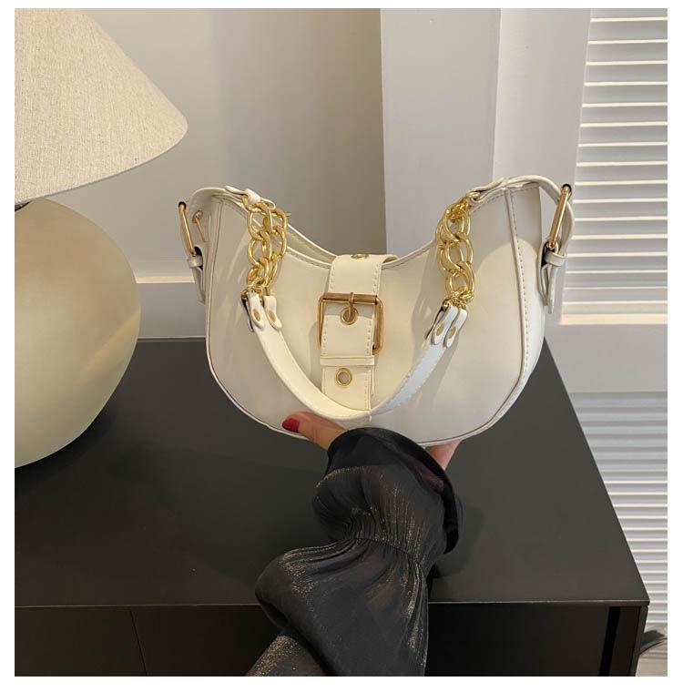 

2024 new models are popular this year, niche bags for women s summer foreign style, versatile wide shoulder straps, messenger bags білий