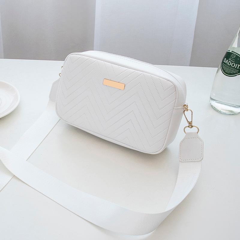 2023 Women's Embossed Wave Pattern Square Camera Shoulder Bag