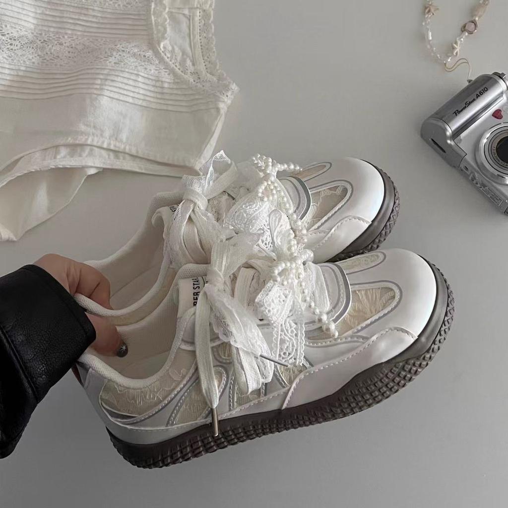 Lace Mesh Breathable Sweet Flat-bottomed German Training Shoes Women's 2025 Summer New Versatile Niche Student Casual Board Shoes