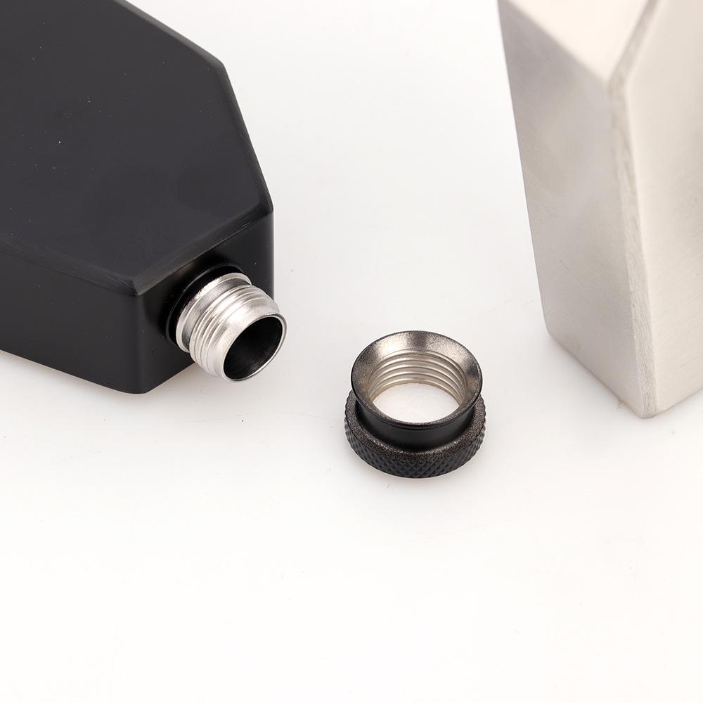 Compact 304 Stainless Steel Hip Flask - Food-Grade, Portable, Creative Barware for Outdoors and Baijiu.