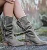 Böhmische Mid-Calf-Stiefel Damen Neu 2026 Winter Ethnische Nieten Quaste Stiefel Frau Kunstwildleder Spitze Dicke Ferse Schuh Stiefelletten Damen