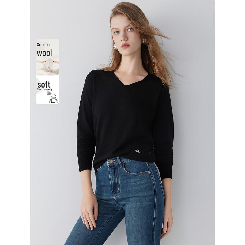 ELLE 100% Sheep Wool Seamless V-Neck Knit Sweater