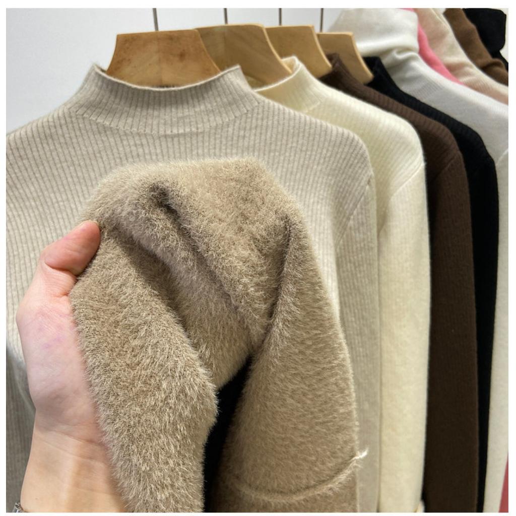 Half High Collar and Thick Velvet Winter Base Sweater for Women, Soft and Stylish, with Warm and Integrated Velvet Sweater Inside