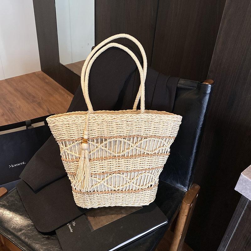 Holiday leisure large-capacity woven bag summer new fashion straw bag versatile shoulder bag