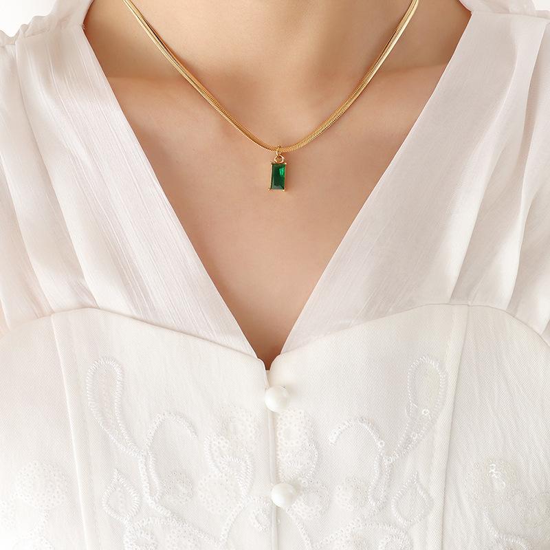 Japanese-Korean Style Gold-Plated Titanium Snake Chain with Emerald Zircon Pendant