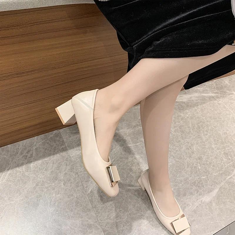 

Повседневная женская обувь на низком каблуке с открытым носком, женская обувь на плоской подошве без шнуровки с квадратным носком, платье из натуральной кожи без шнуровки на каблуке из флока 40