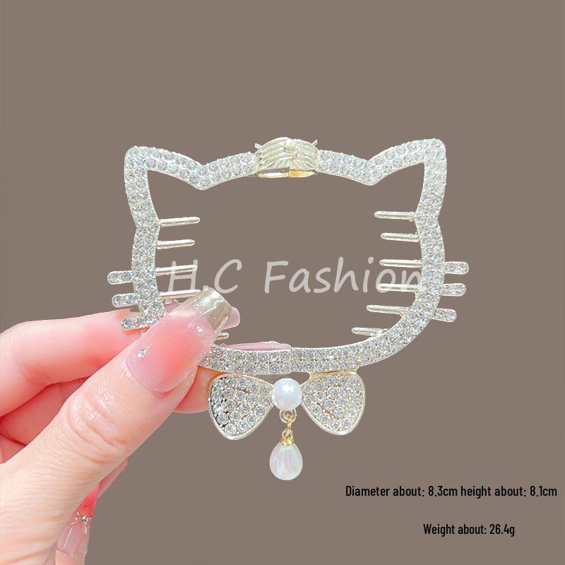 Elegant Lily of the Valley Tassel Hairpin: Timeless Updo Clip for a Refined Look