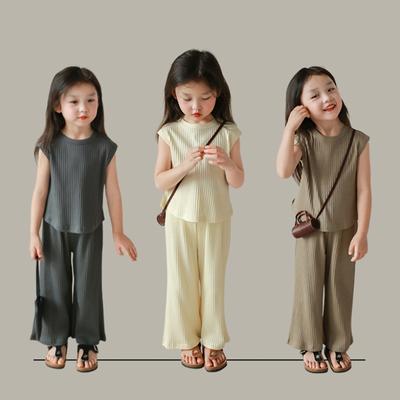 Conjunto de ropa de seda de hielo de verano para niños, conjunto de dos piezas de top y pantalones sin mangas holgados para niña