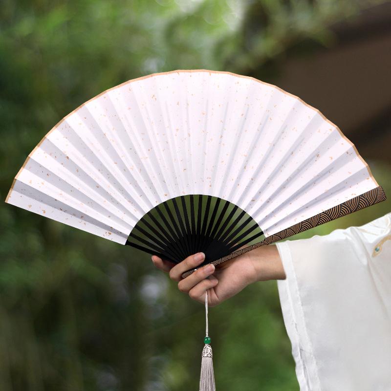 Model Nor Evantai Pliabil din Hârtie de Orez Fin Sculptat Pânză de Mătase Neagră cu Stropi Aurii Model Antic Val de Mare Evantai China-Chic
