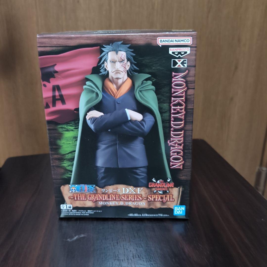 

One Piece Monkey D. Dragon Figure