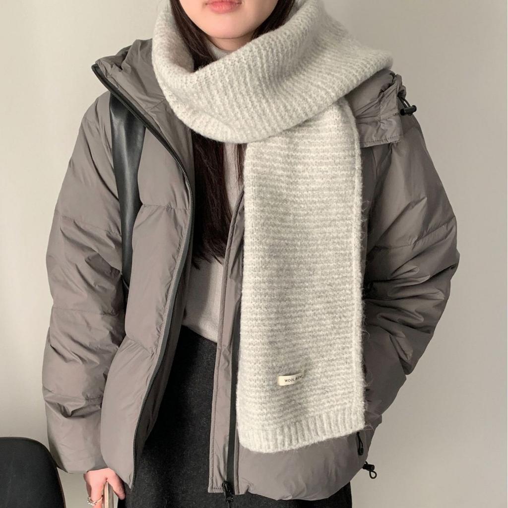 Thickened Wool Blended Scarf for Women in Winter Soft  High End Fashionable and Versatile  Warm Solid Color Knitted Scarf