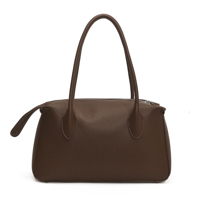 Retro Large-capacity Casual Senior Sense of Modeling Soft and Durable Fashion Exquisite New Light Luxury Commuter Slanting Cross Shoulder Handbag