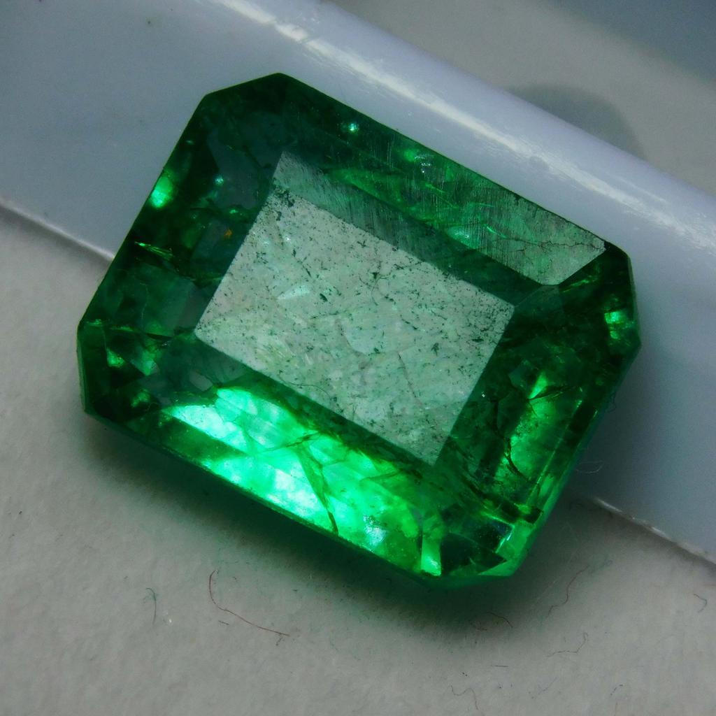 Natural Colombian Emerald Emerald Shape 7 Ct Green Certified Loose Gemstone A-3861a