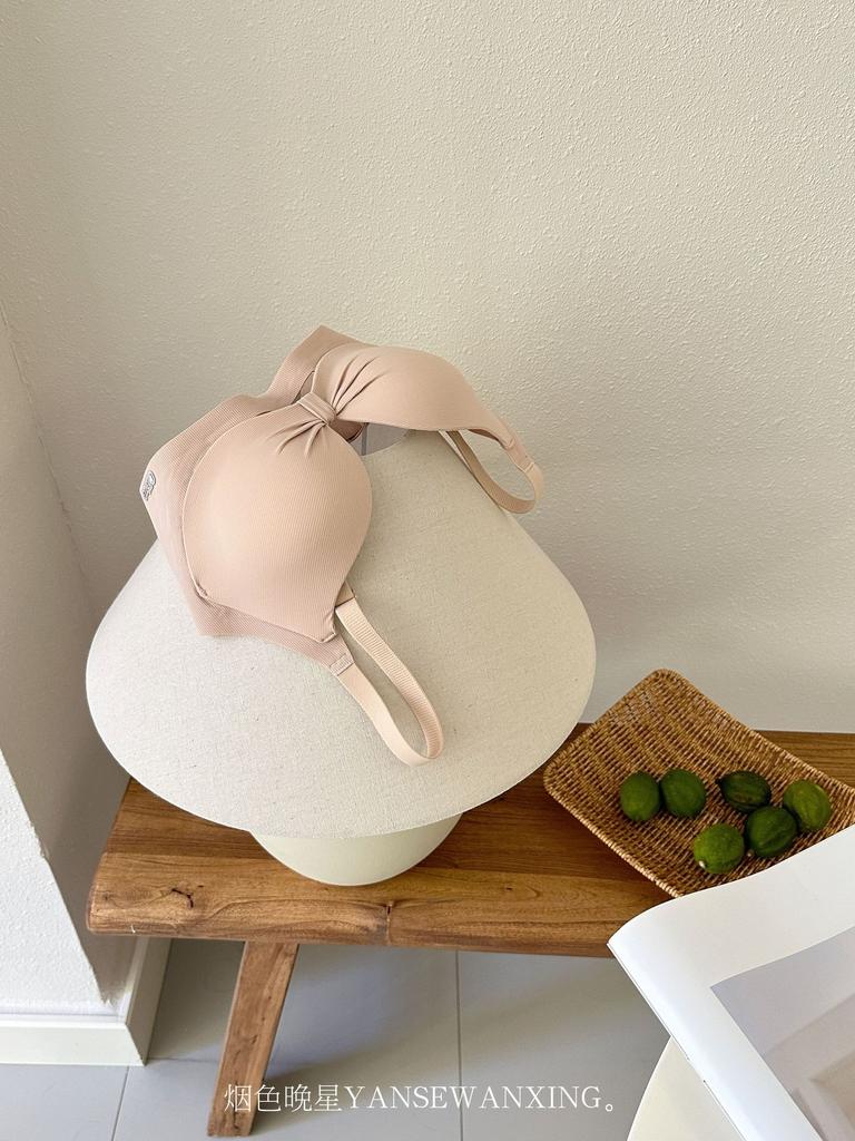 111 Original small breasts gather underwear for women, breathable and seamless, no steel ring, anti-sagging, sub-breasts, upper support bra set