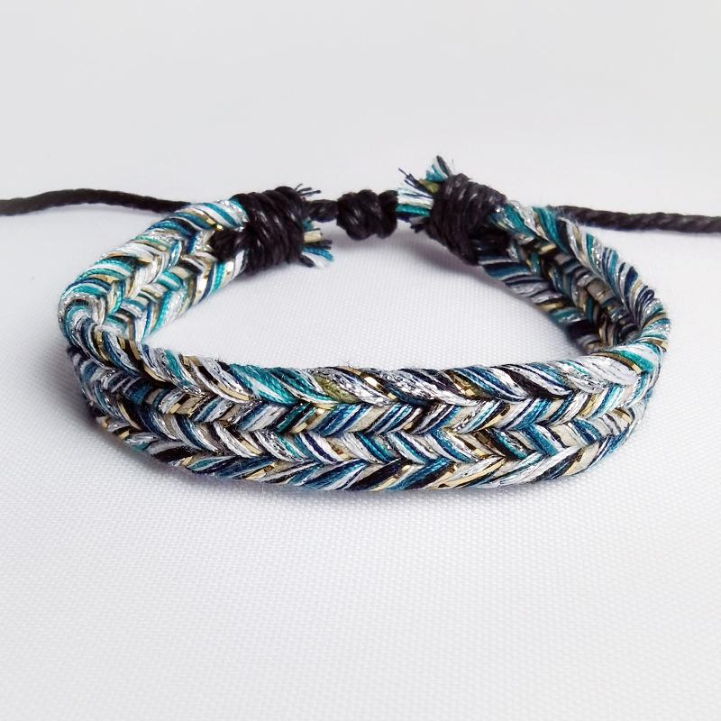 Handgefertigtes fünf-farbiges gewebtes Armband: Original japanisches trendiges Modeaccessoire