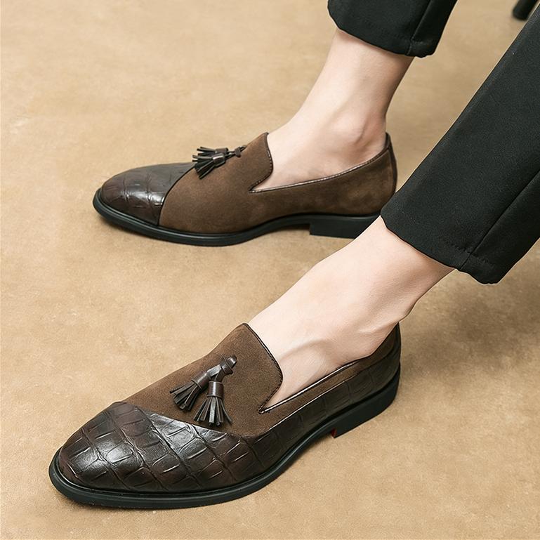Retrov Fasion New Men's Pointed Suede Tassels Patchwork Flats Leather Shoes Casual Loafers Formal Dress Footwear Zapatos Hombre