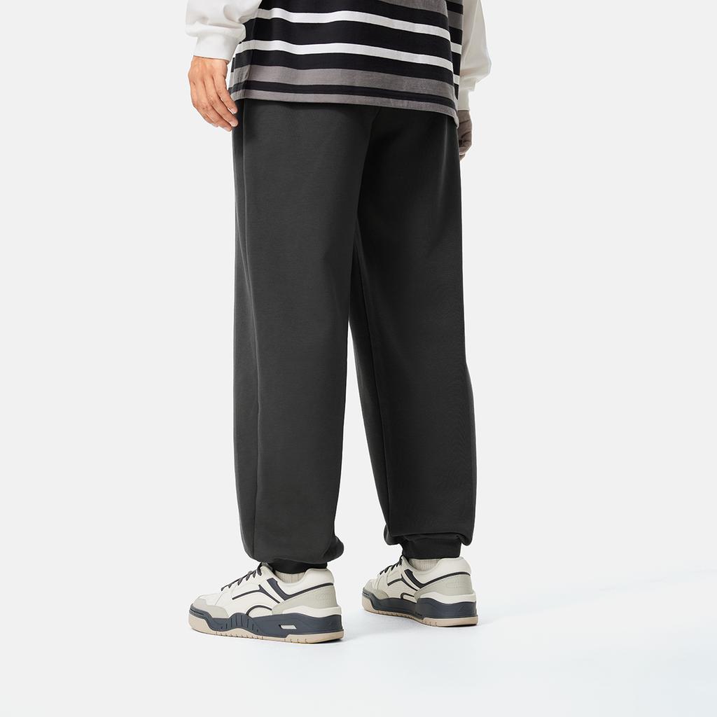 Li Ning Sports Lifestyle Series Casual Loose Fleece Logo Knitted Sweatpants Men Bottoms Graphite-Gray AKLU943-2