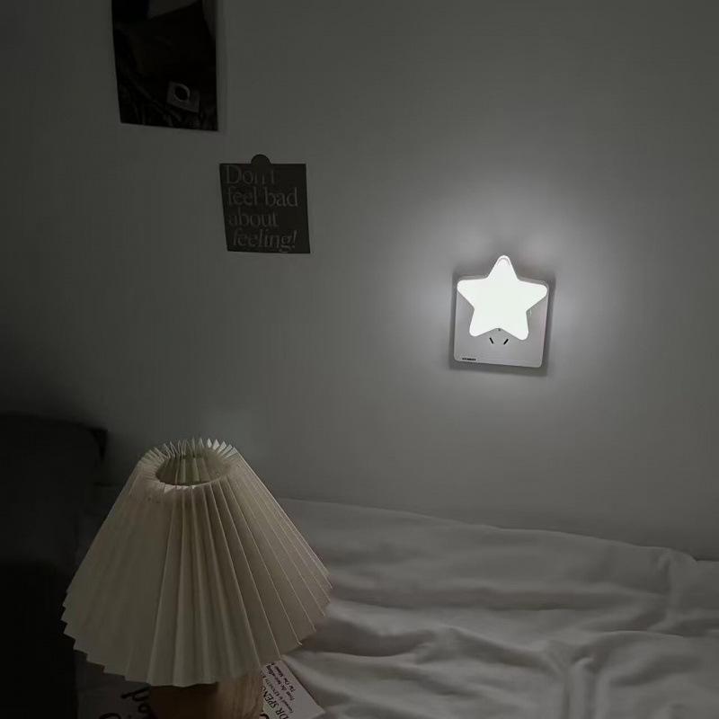 תאורת לילה LED חסכונית באנרגיה עם חיישן: אידיאלי לשינה, לצד המיטה ולהאכלת תינוק