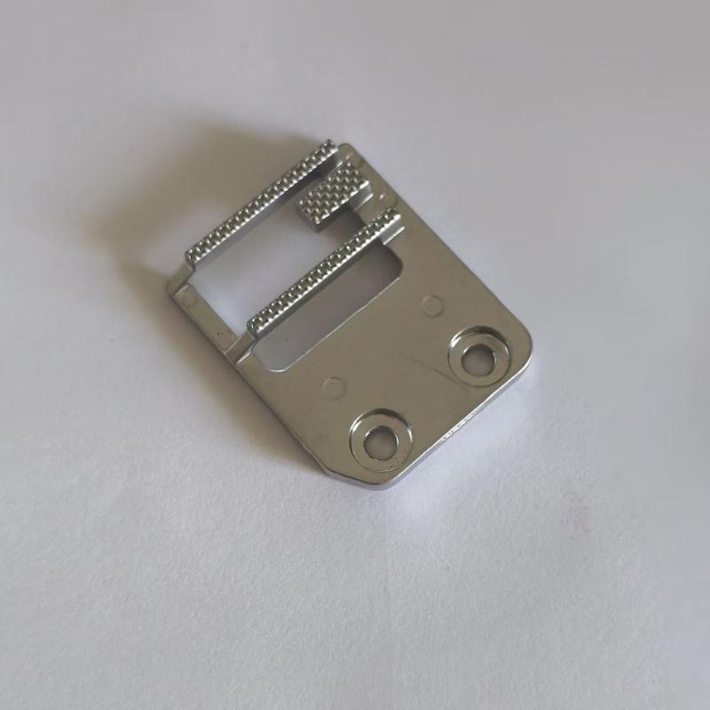 2Pcs Metal Sewing Machine Teeth for Enhanced Stitching Efficiency 6.51mm Hole Sewing Machine Feed Dog Easy To Install